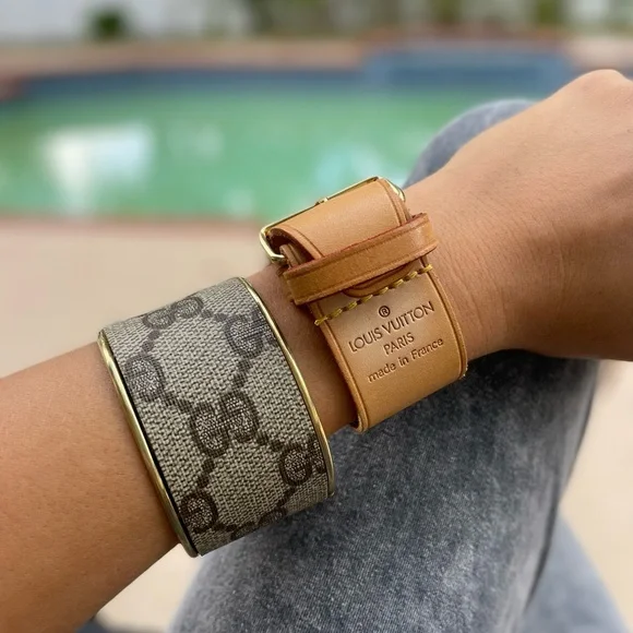 Louis Vuitton Vachetta Cuff - Picture 2 of 15